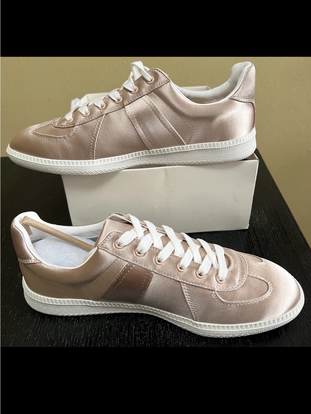 Jewel Badgley Mischka Women’s Imara Sneaker. Nude Satin. Sz: US 10 M. NEW